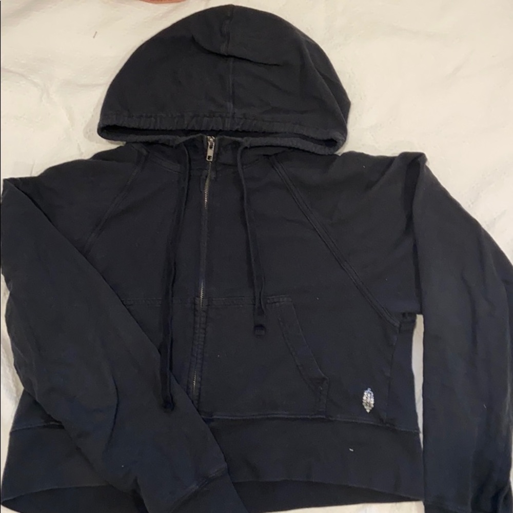 cropped zip up hoodie